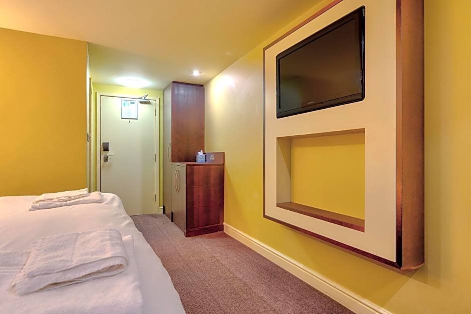 Manchester Airport Stanley Hotel by Belvilla