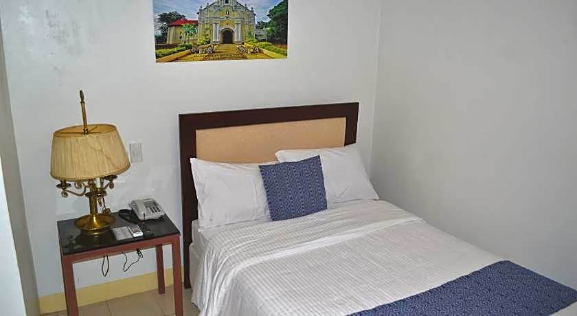 Metro Vigan Inn Bed & Breakfast Hotel
