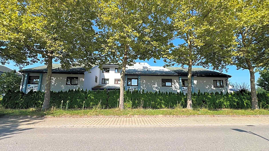 Euro Inn - Hotel