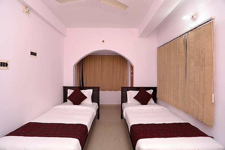OYO 1694 near Nicco Park – Calcutta, LA
