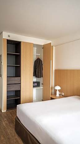 Twin Room - Non-Smoking