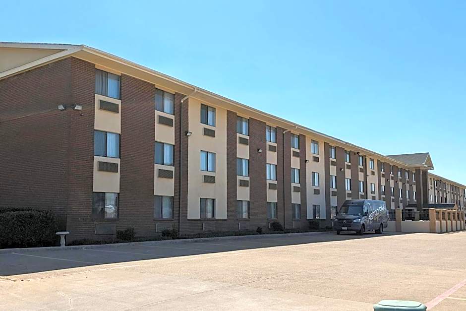 Quality Inn DFW Airport North