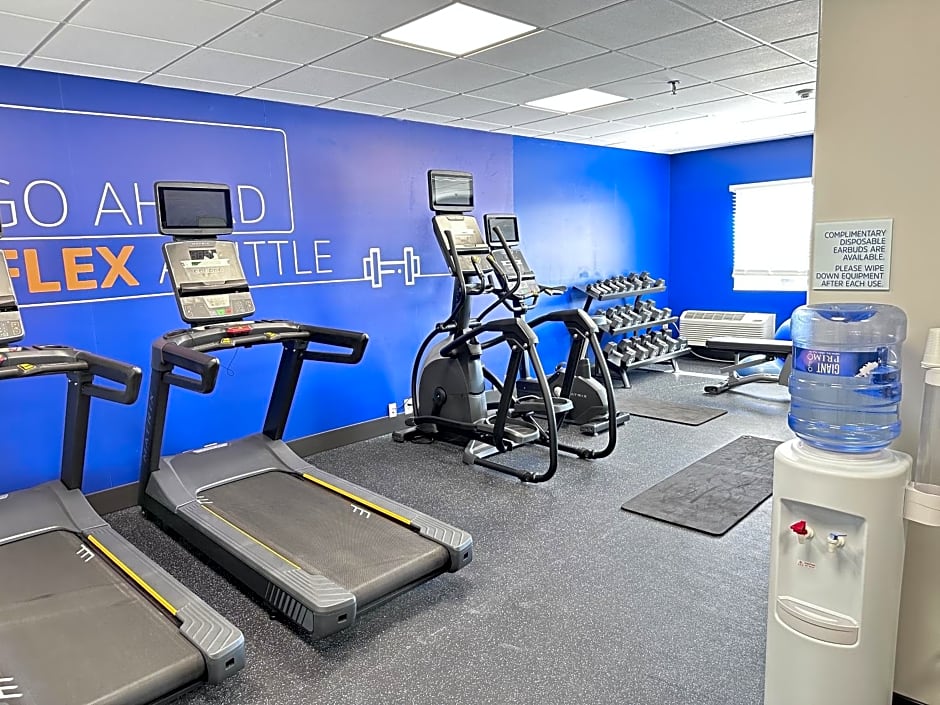 Holiday Inn Express Big Rapids By IHG