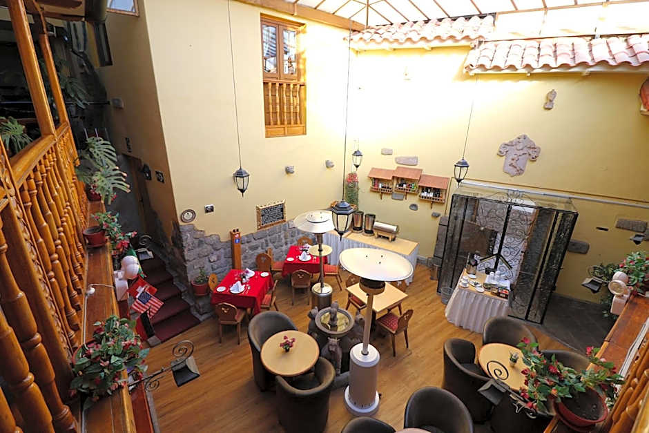 Hotel & Mirador Los Apus