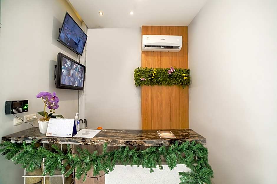 OYO 90874 Millenium Inn 2