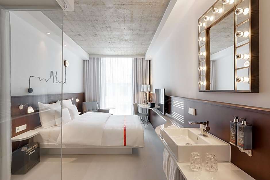 Ruby Ella Hotel Cologne By IHG