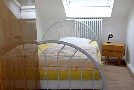 Single Room with Shared Bathroom