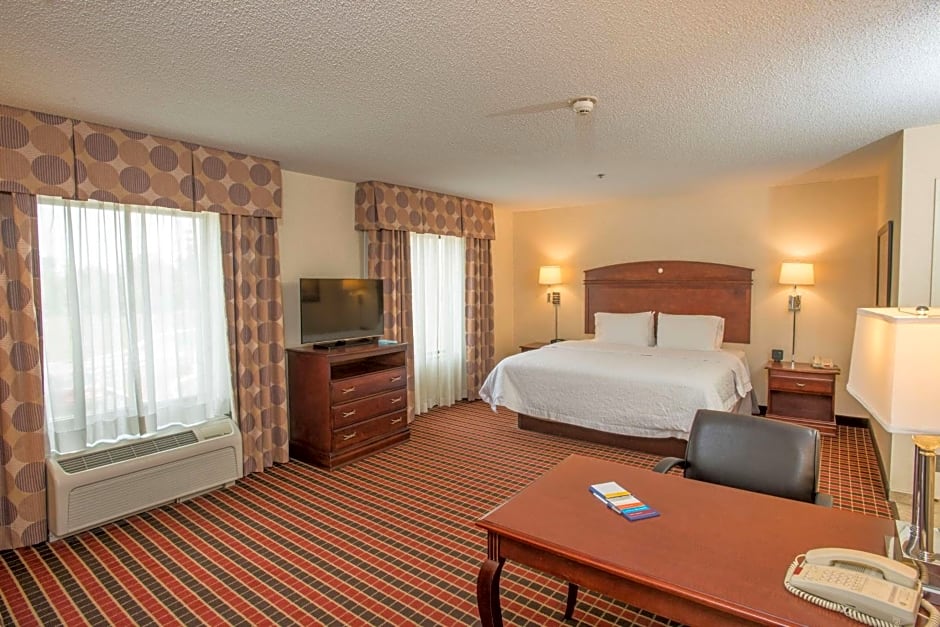 Hampton Inn By Hilton & Suites Dayton-Airport