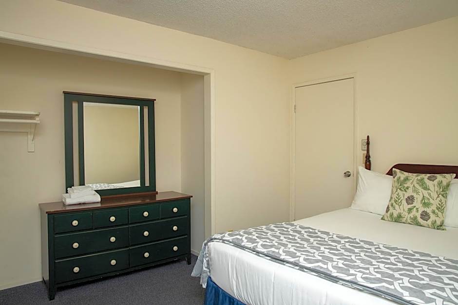 The Occidental Lodge