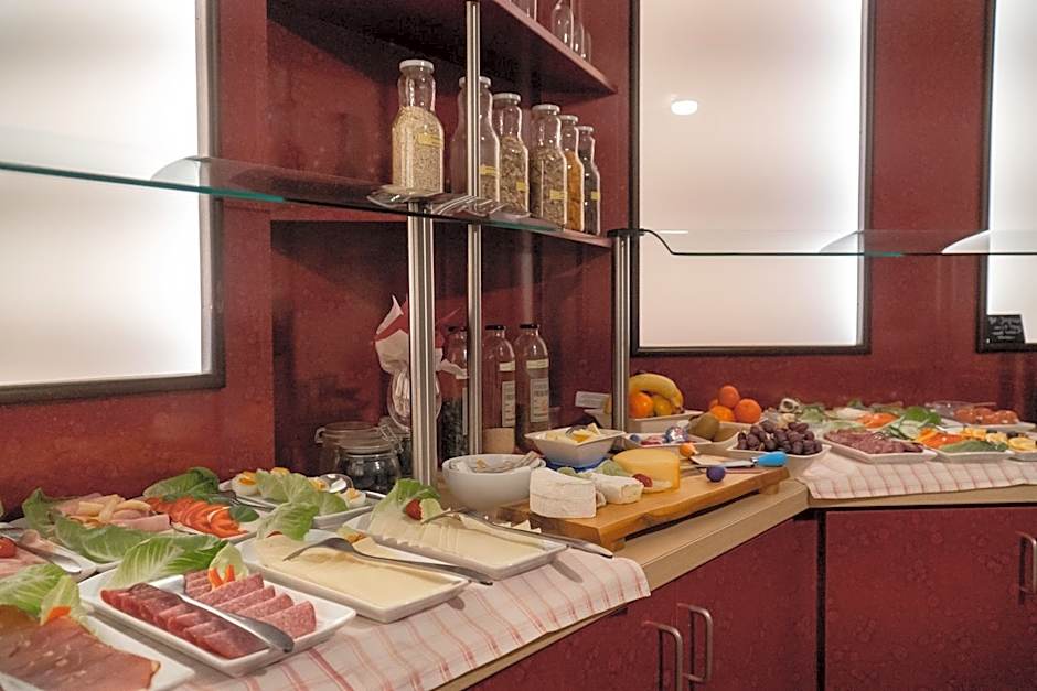 Stadt-gut-Hotel Rheinischer Hof