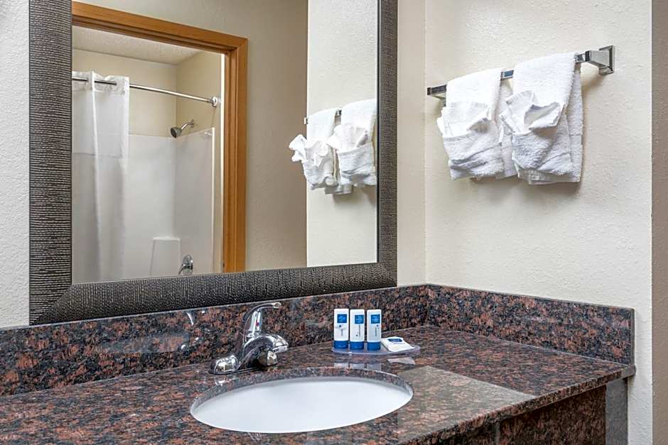 AmericInn by Wyndham Black River Falls
