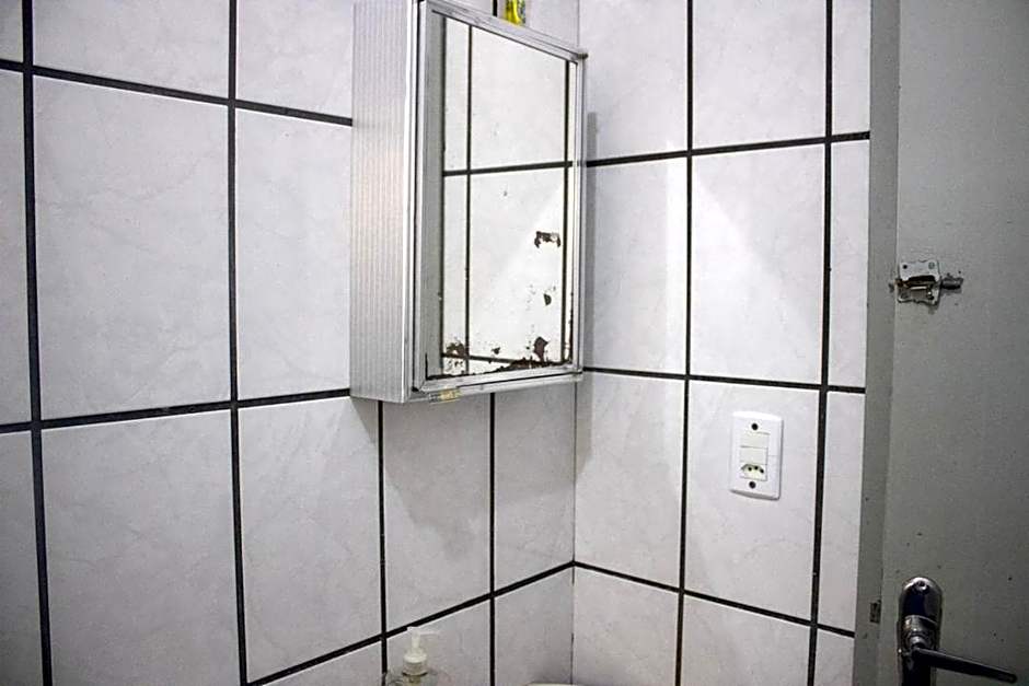 Apto com Wi Fi a 400m da Praia de Canasvieiras SC