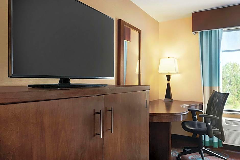 Hampton Inn By Hilton & Suites Grafton