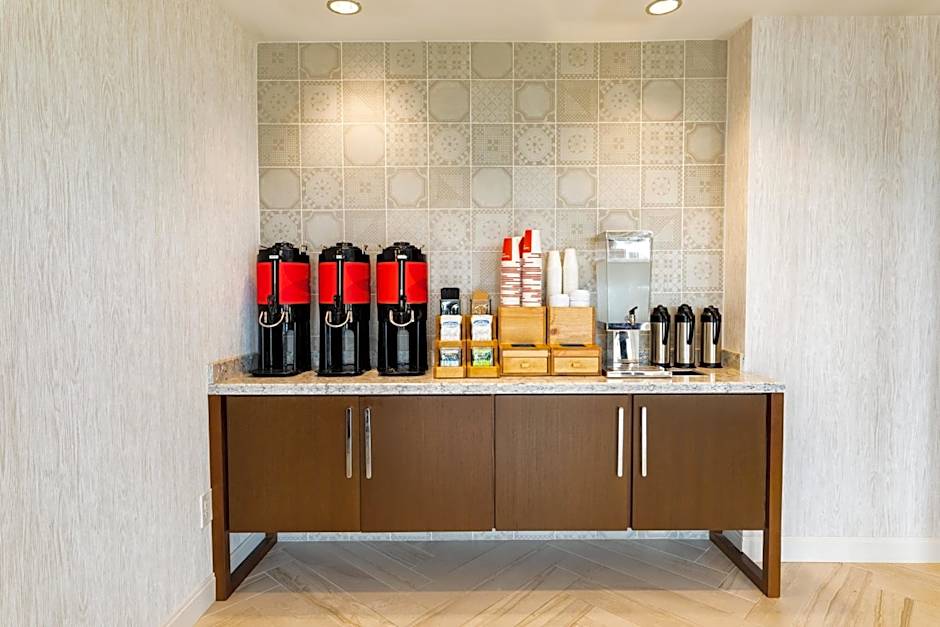 The Seacrest Oceanfront Hotel