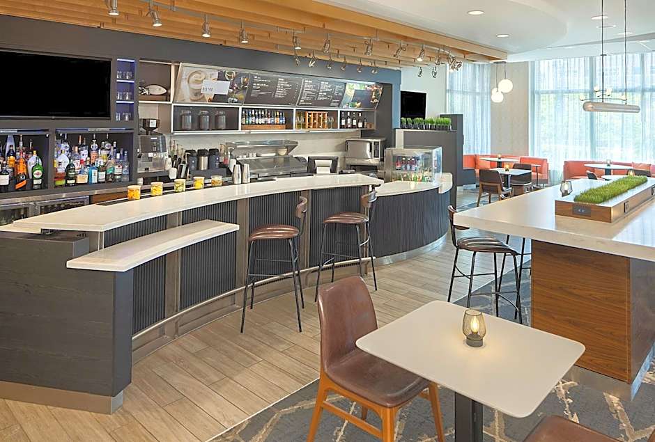 Courtyard by Marriott Buffalo Downtown/Canalside