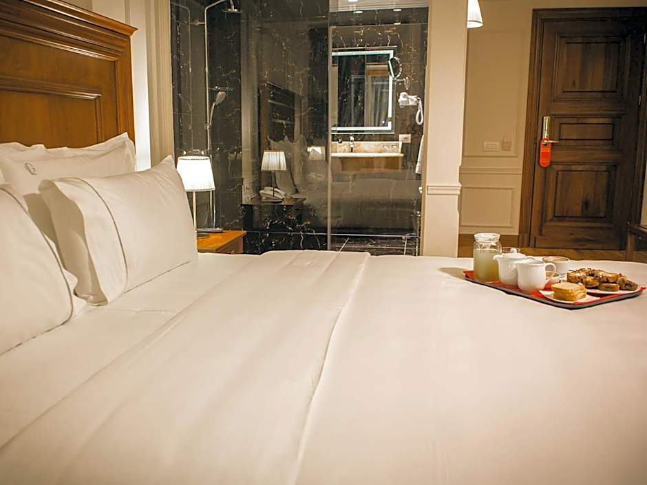 Hotel Opera
