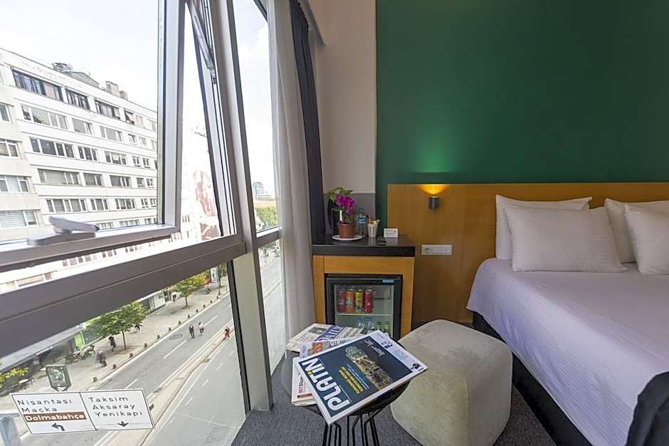 Istanbul Box Hotel