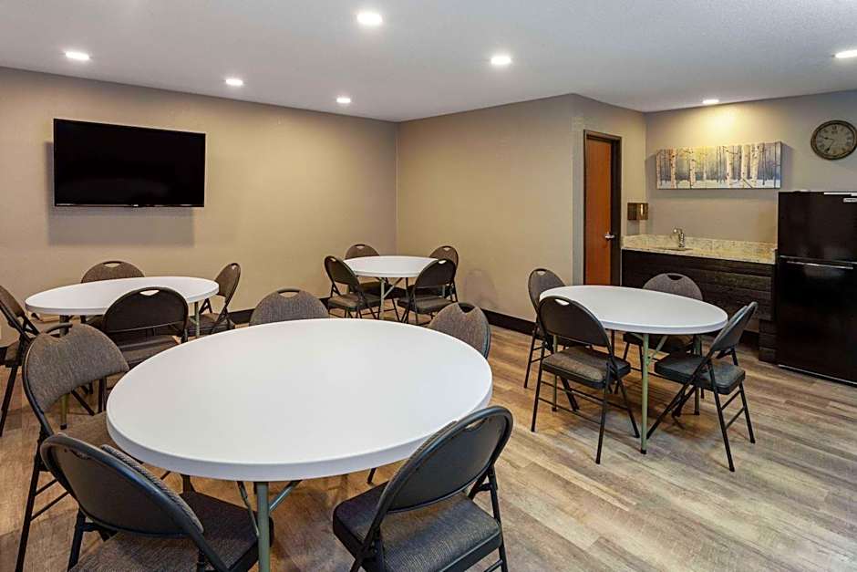 AmericInn by Wyndham New Richmond