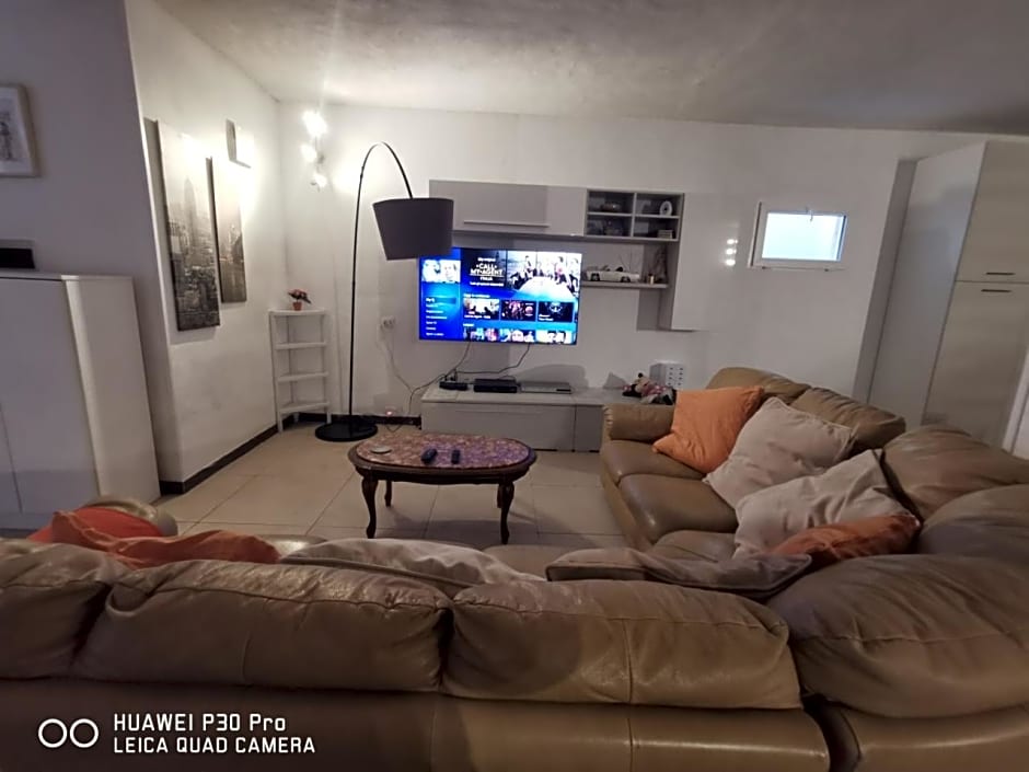 villa di charme con piscina e jacuzzi tra Roma e Viterbo