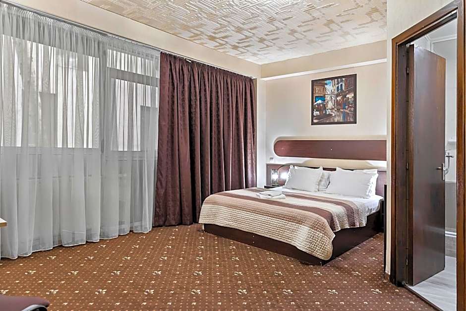 Hotel Charter Otopeni