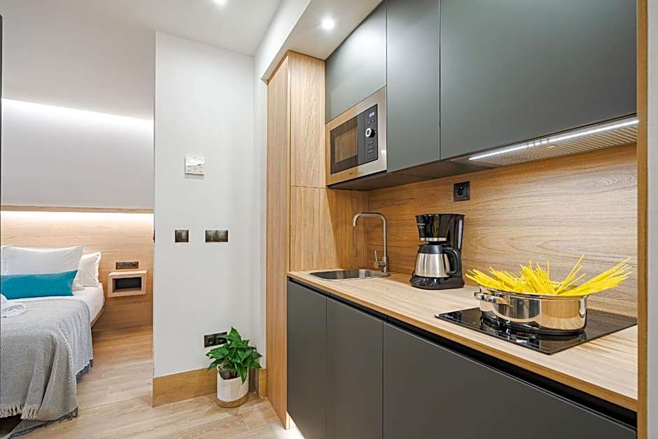 Feelathome Ventas Suites