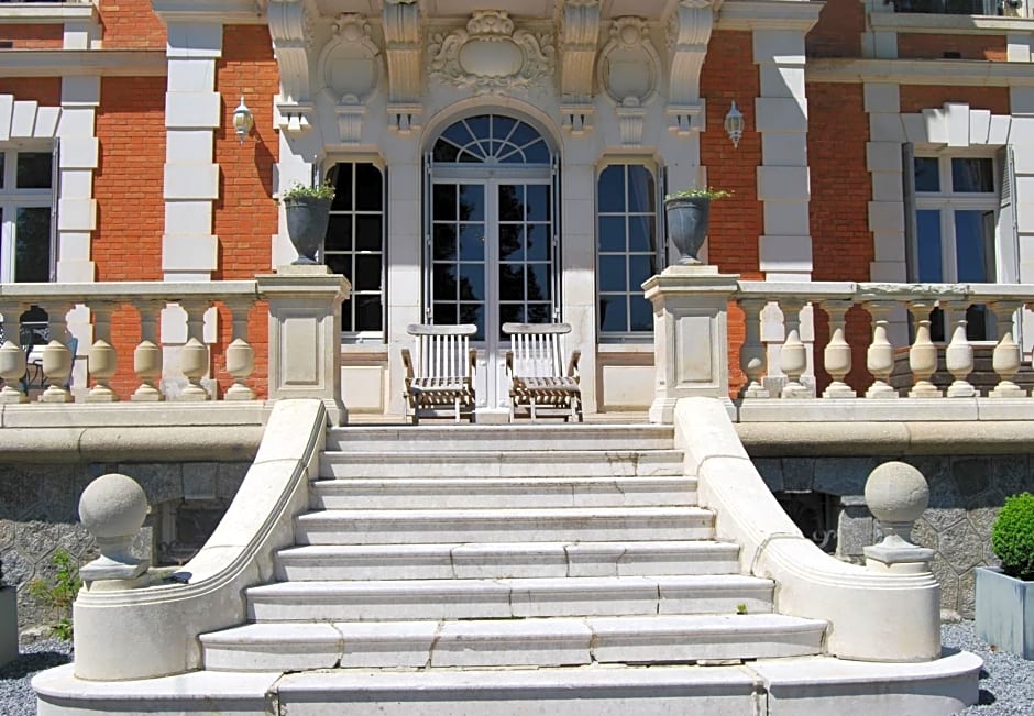 Chateau Sourliavoux, appartement en chambres d'hôtes