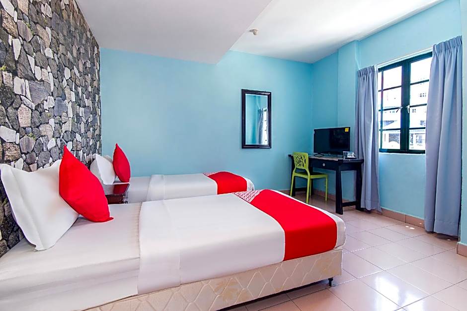 Capital O 252 Lotus Hotel