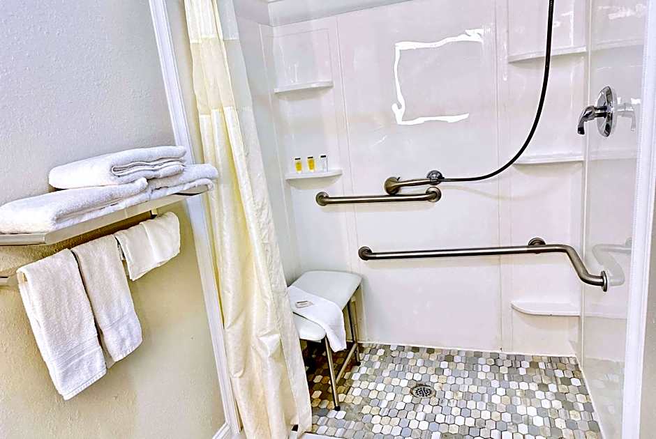 Days Inn by Wyndham Rutland/Killington Area