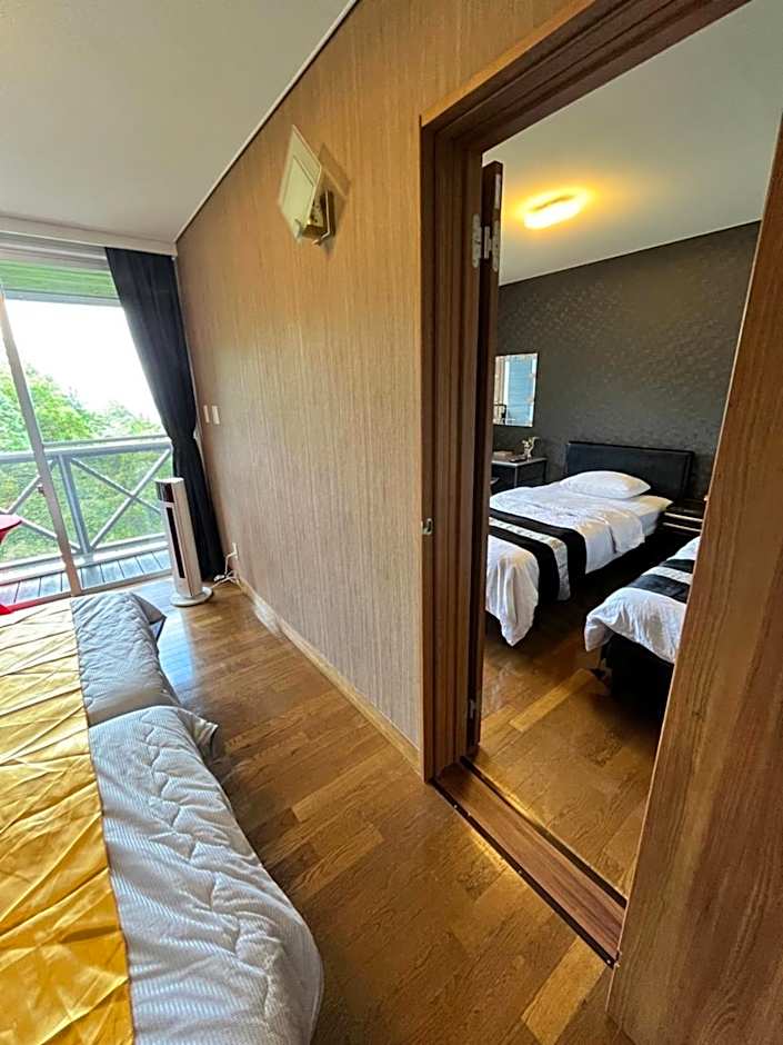 Peace INN HAGI