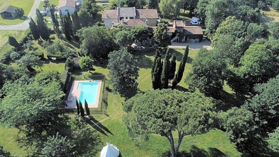 Villa Toscane - Atelier d'Artistes et B&B ¿0 mn de Toulouse