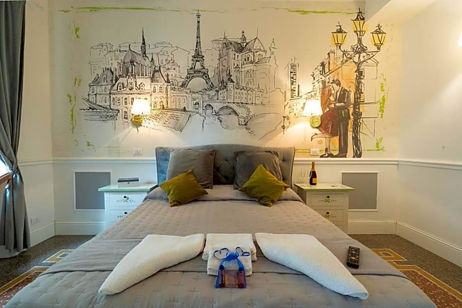 Capital Rooms