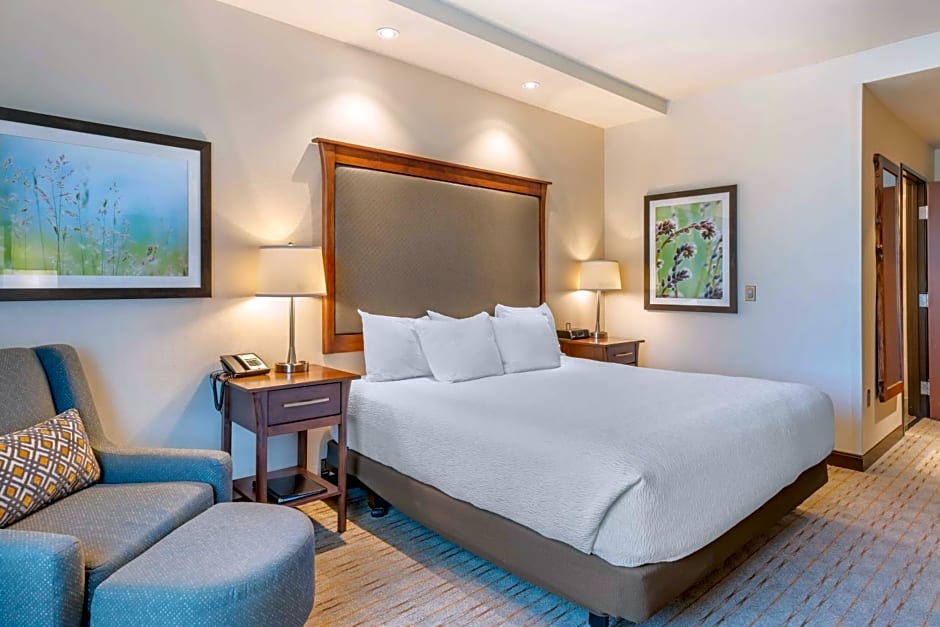 Best Western Premier Boulder Falls Inn