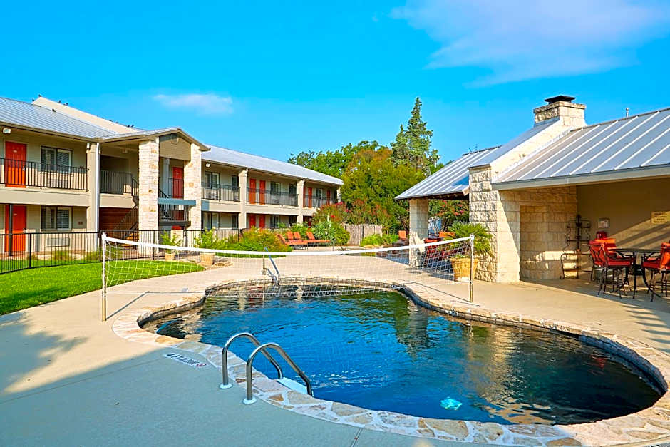 Fredericksburg Inn And Suites