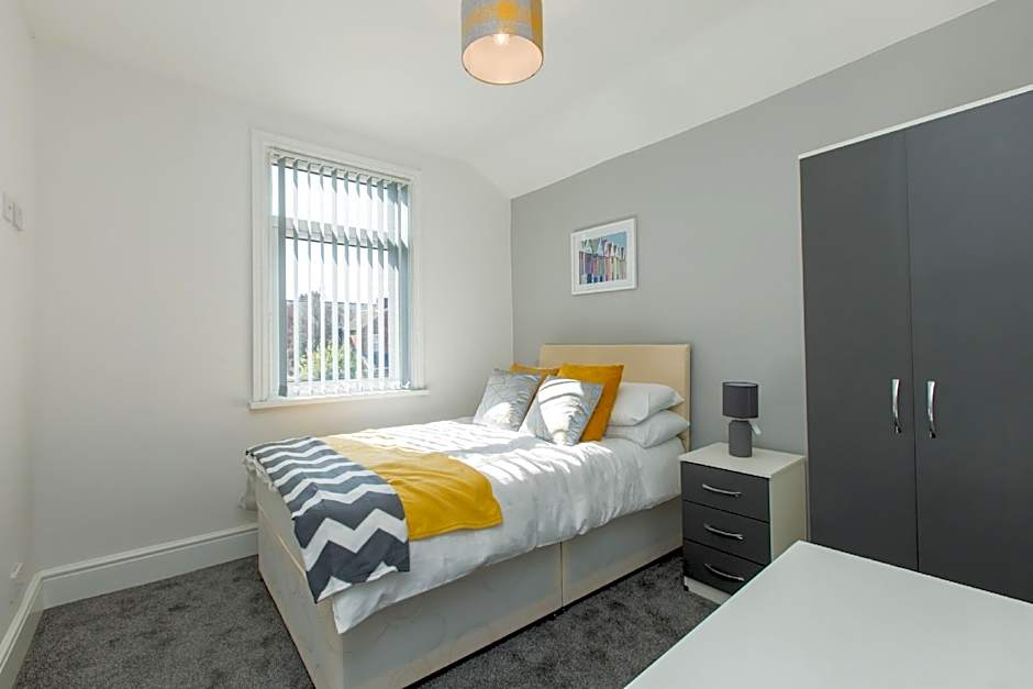 Townhouse @ 58 Brooklyn St - Crewe