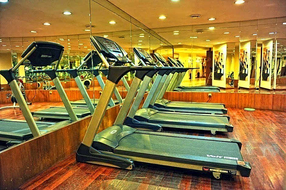 Usta Park Hotel