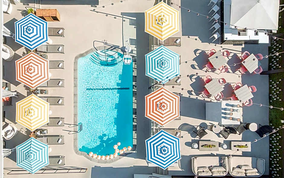 Le Parc at Melrose