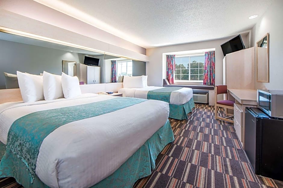 Microtel Inn & Suites By Wyndham Claremore