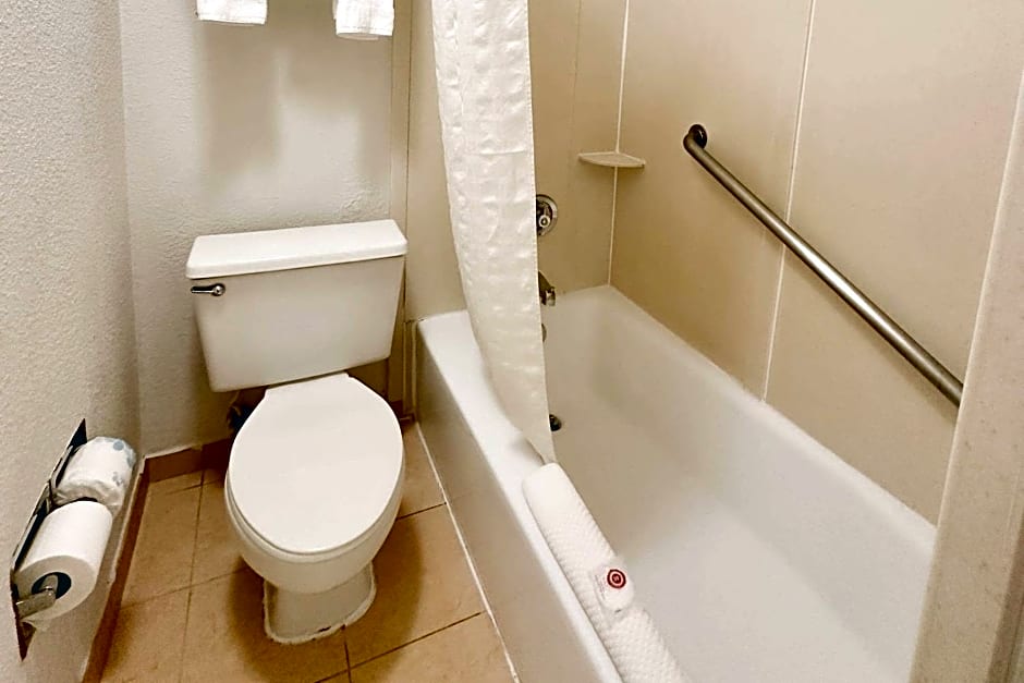 Comfort Inn & Suites Kissimmee By the Parks