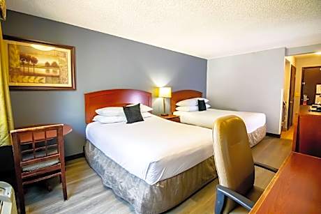 Queen Room with Two Queen Beds - Disability Access