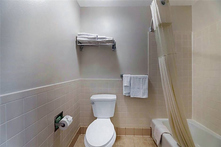 Best Western Maritime Inn