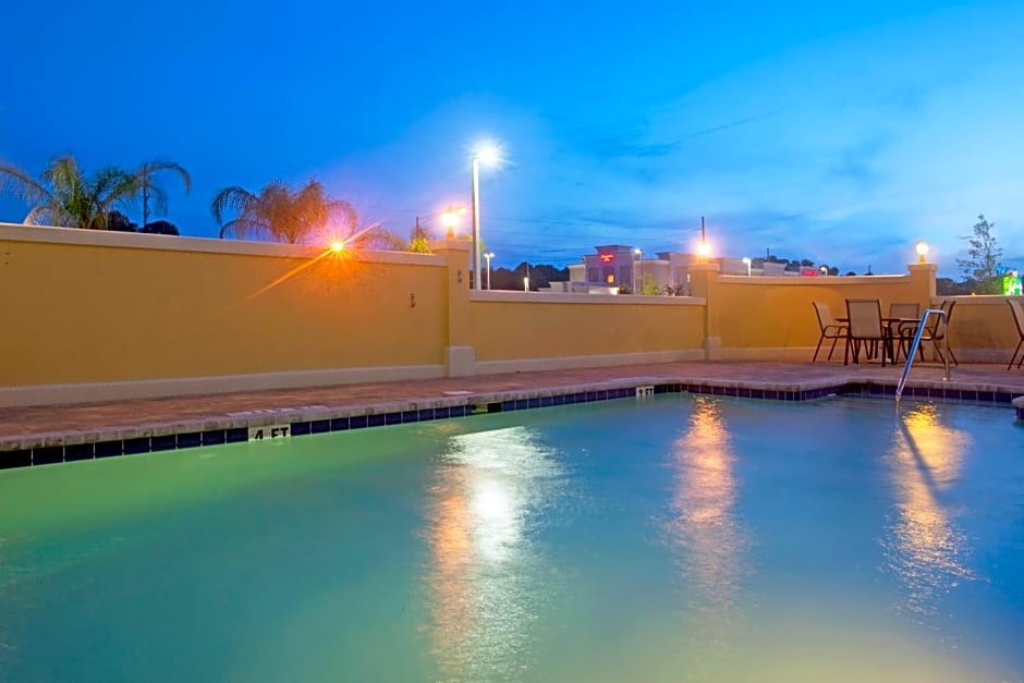 Holiday Inn Express Hotel & Suites Chaffee - Jacksonville West By IHG