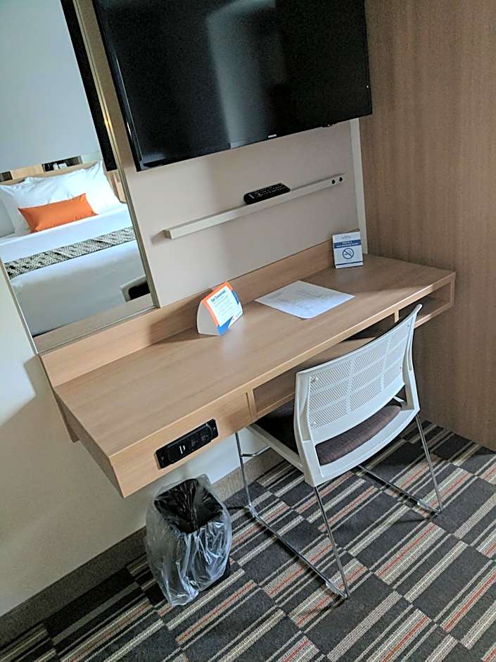 Microtel Inn & Suites by Wyndham Clarion