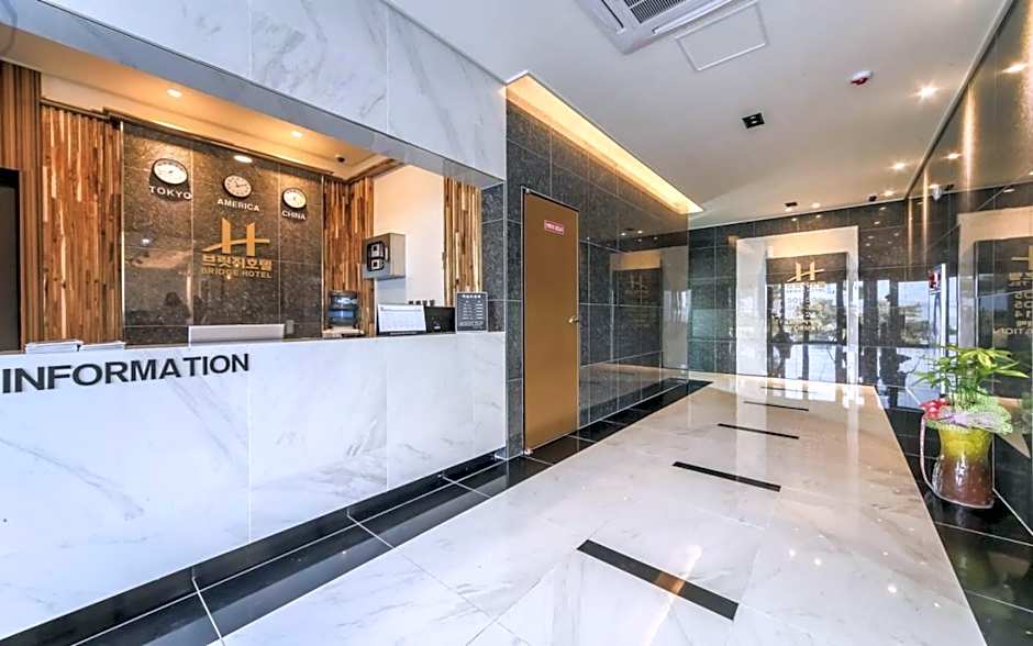 Tongyeong Bridge Hotel