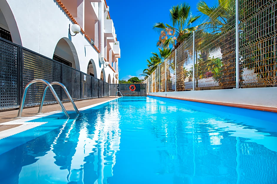 Apartamentos Albatros