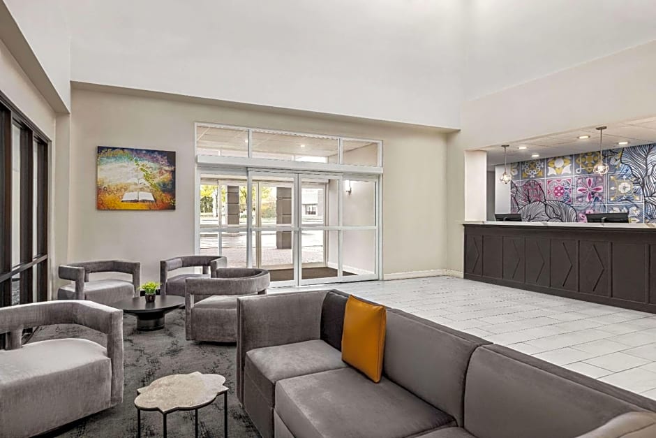 La Quinta Inn & Suites by Wyndham Mt. Laurel - Philadelphia