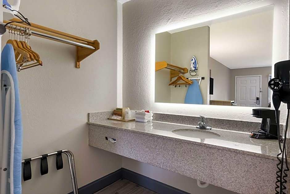 SureStay Hotel by Best Western Spring North Houston