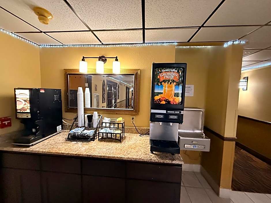 Fairview Inn & Suites Whitewater