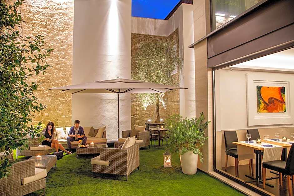 Spring House Hotel Rome Vatican, Tapestry Collection Hilton