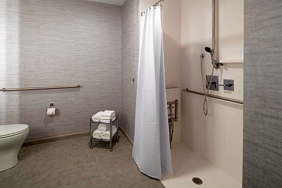 Staybridge Suites Boston Logan Airport - Revere By IHG