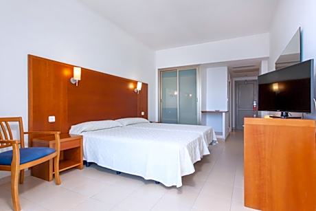 Superior Twin Room with Sea View